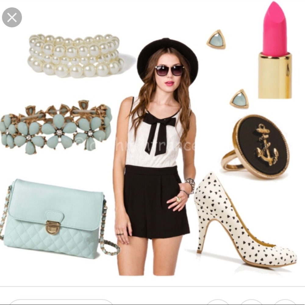 Forever 21 Sleeveless Bow Romper.